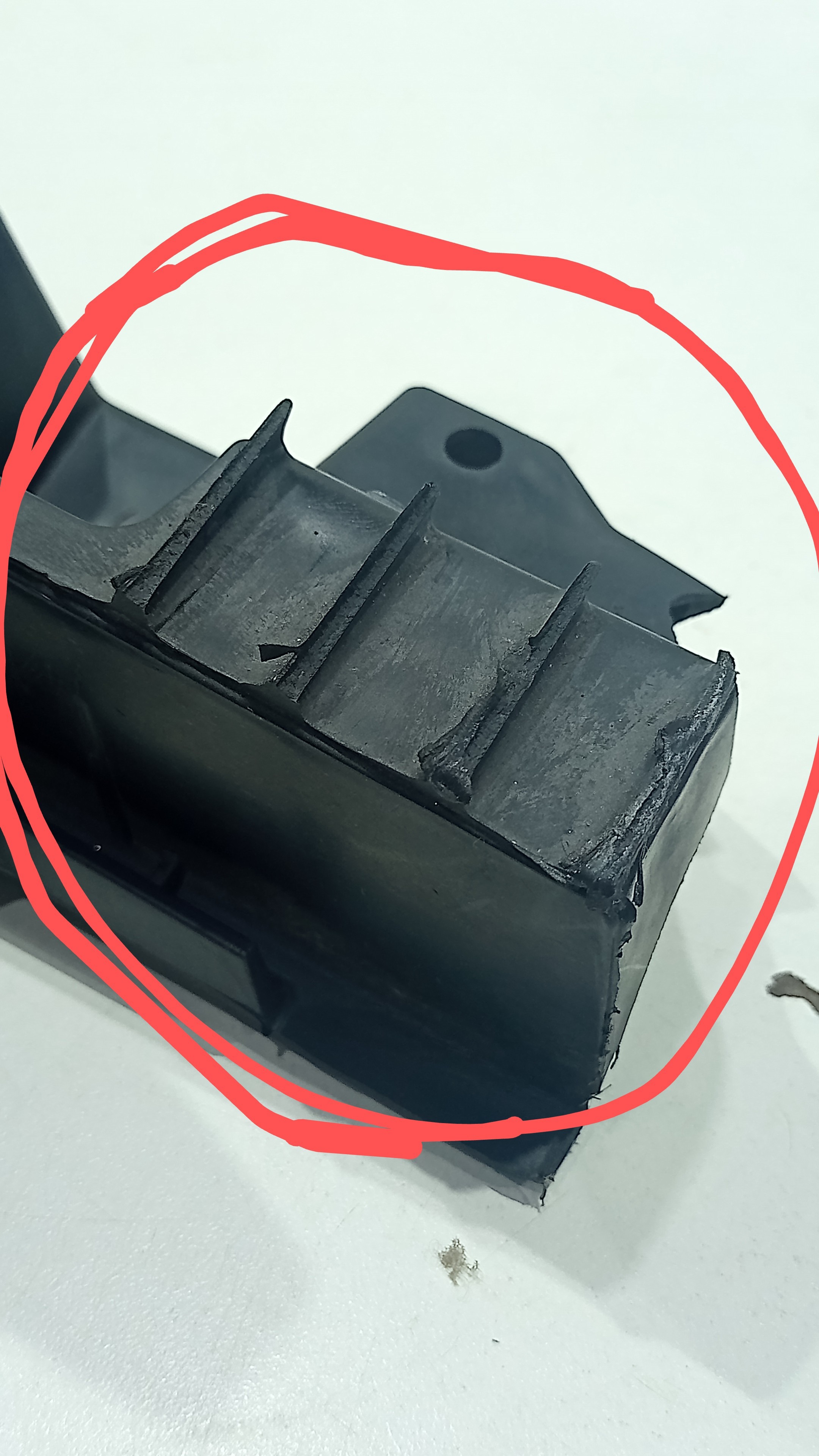 Guia Parachoque Traseiro T-Cross Sense Tsi 2020 DETALHE 6