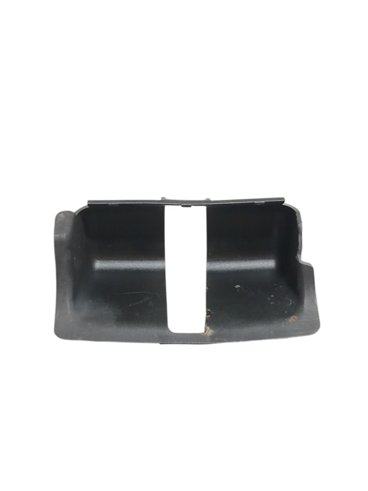 Moldura Fechadura Porta Malas Renault Megane 8200307882 3