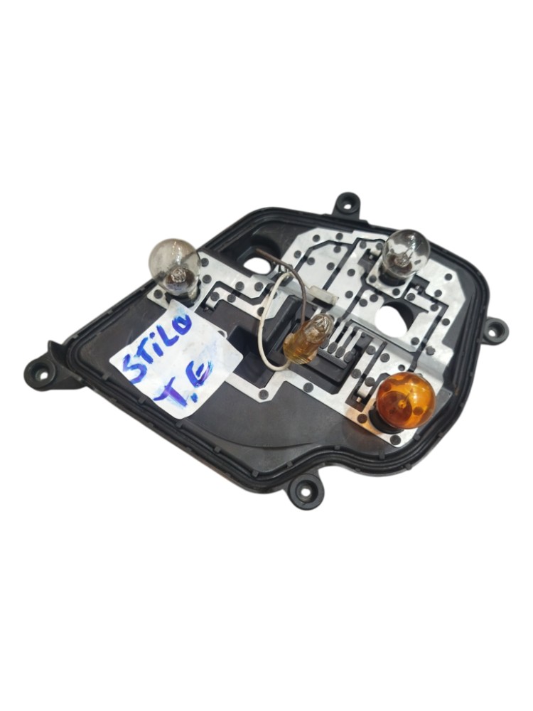 Soquete Lanterna Traseira Esquerda Fiat Stilo 2007 45820751 7