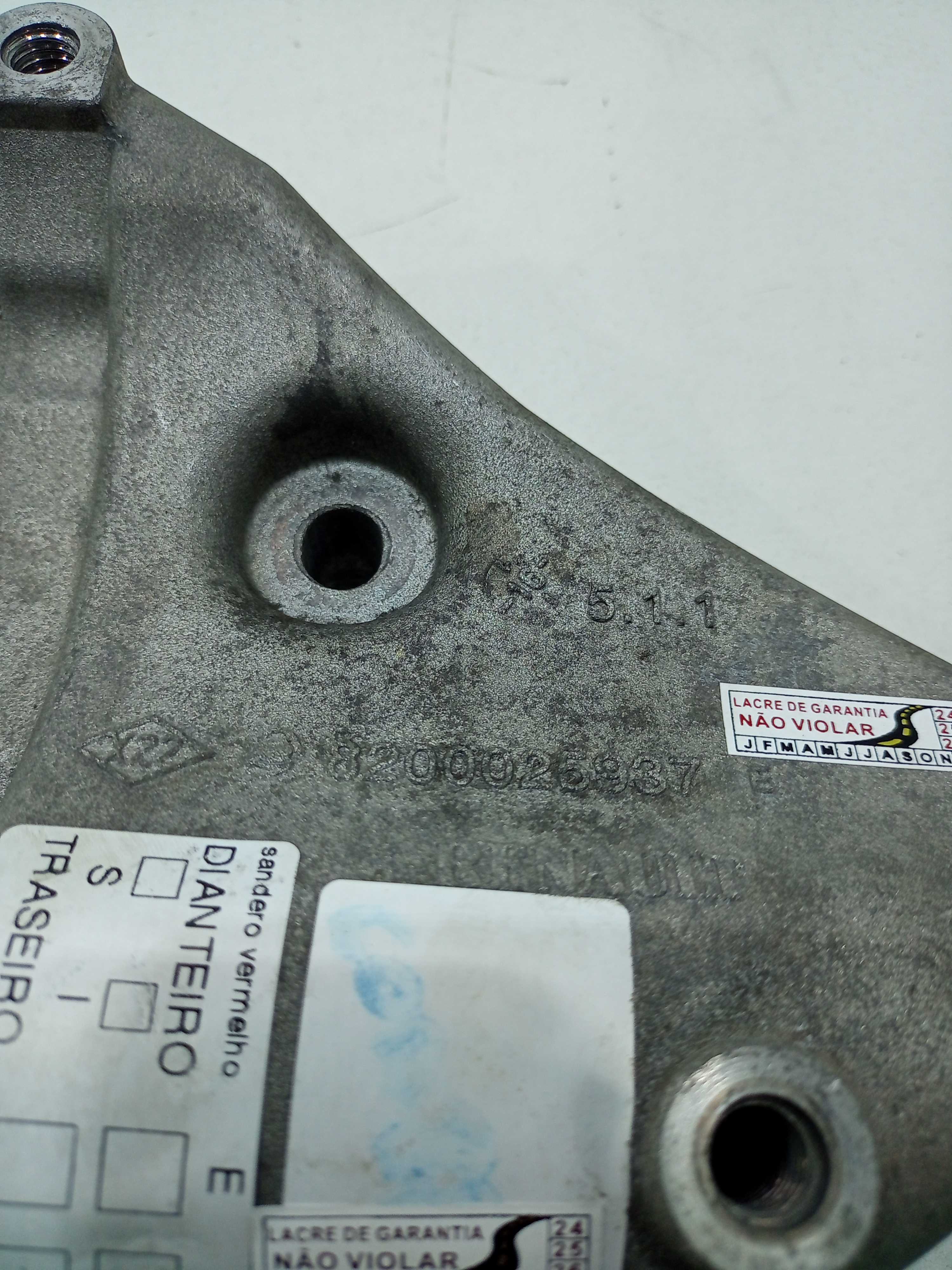 Suporte Compressor Ar Renault Sandero 2016 4