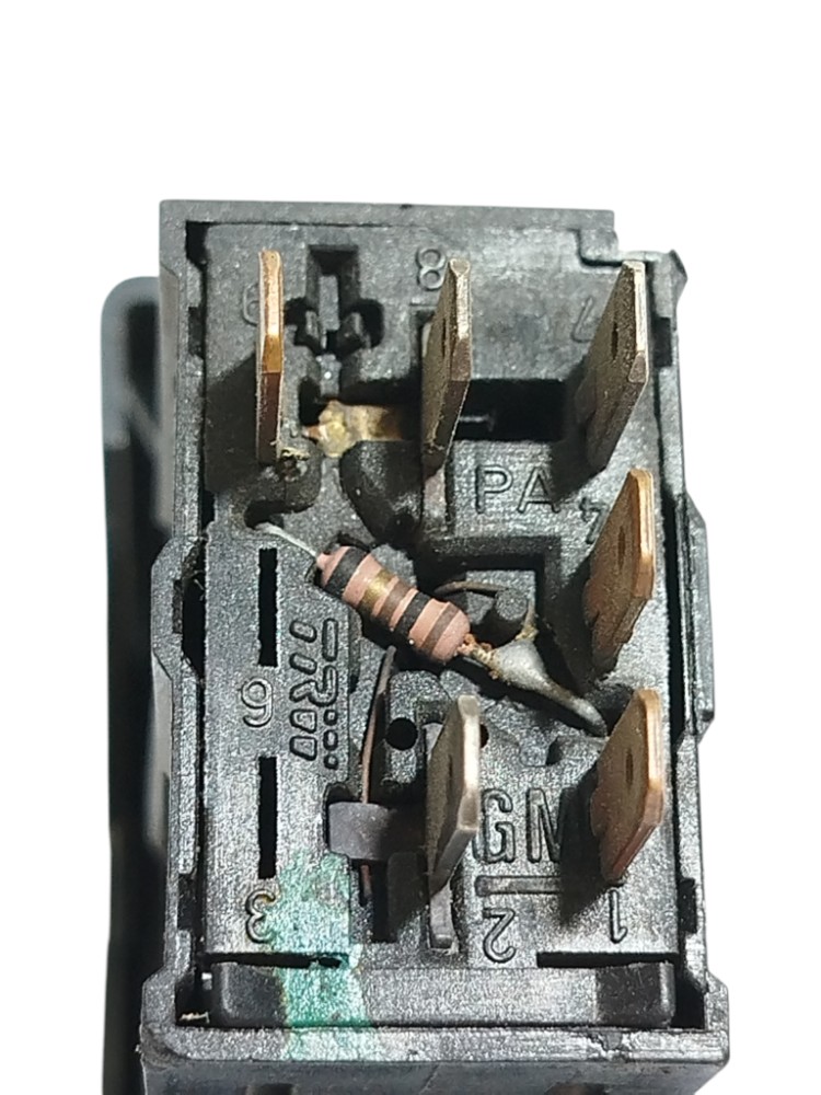 Botão Pisca Alerta Gm Astra 2003 90565714 3