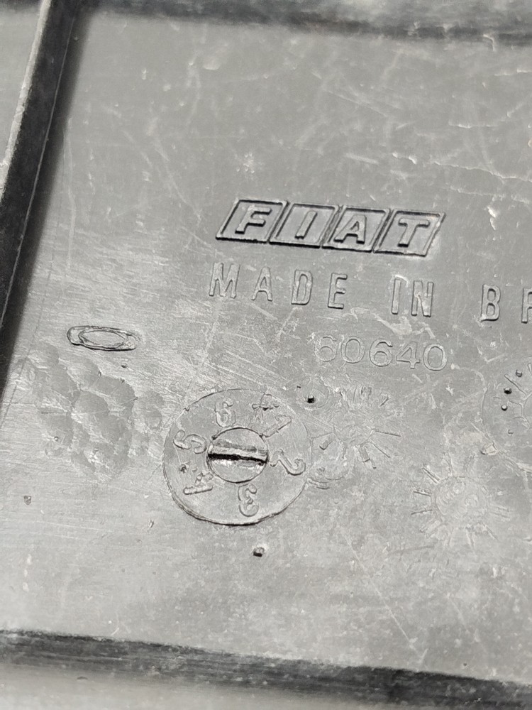 Moldura Para-choque Ld Direito Fiat Fiorino 1996 A 2010 – Preta – Plástico 6