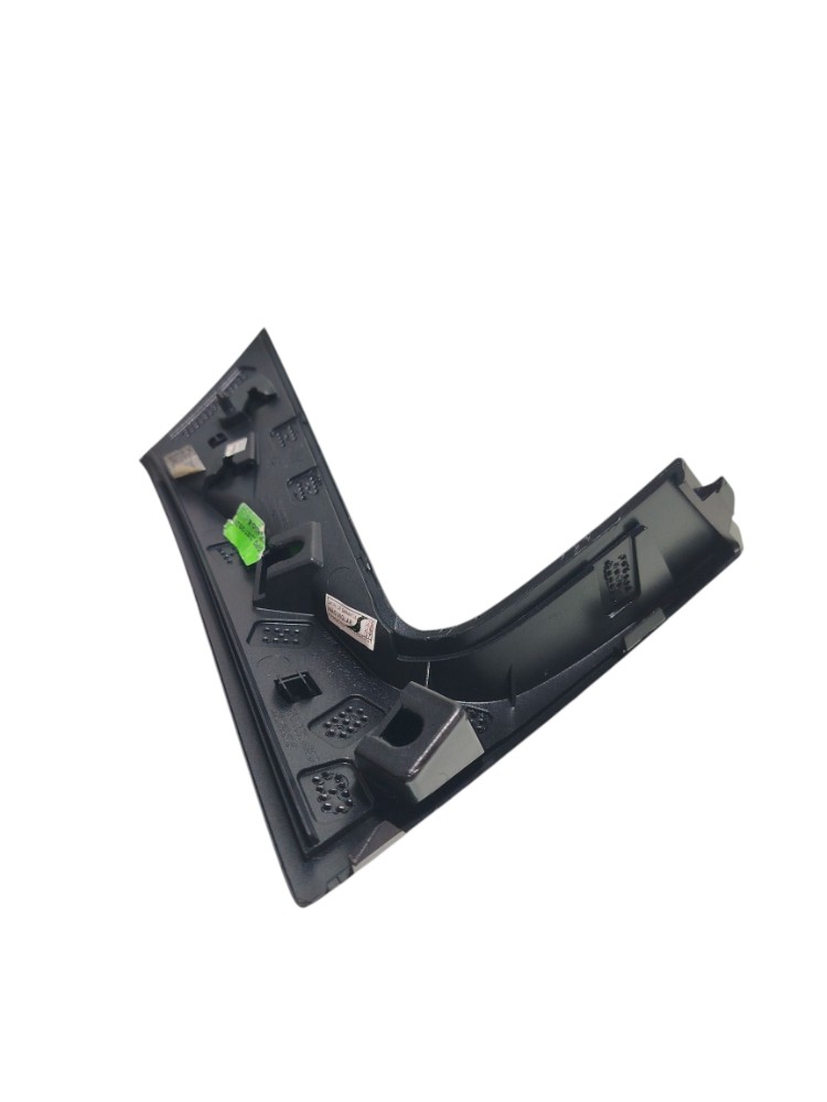 Acabamento Spoiler Esquerdo Gm Tracker 2023 Det 26259578 Preto 9