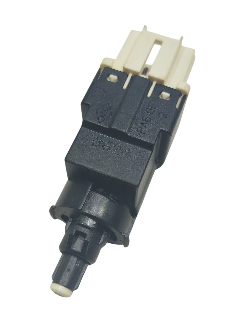 Interruptor pedal freio Duster 2015 253206170R 1
