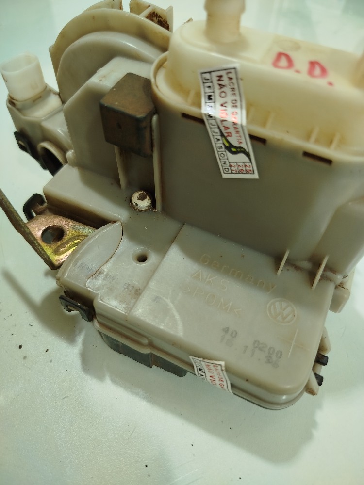 Fechadura Elétrica Diant Direita Vw Golf 1994 A 1998 Detalhe 9