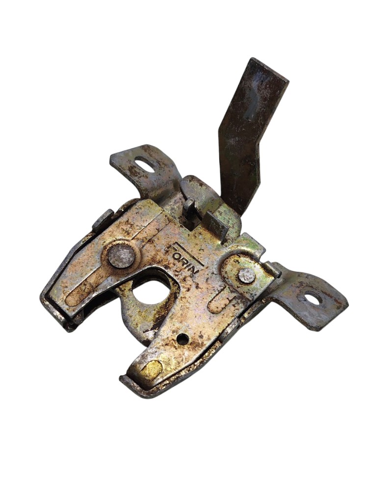 Fechadura Tampa Traseira Porta Malas Vw Santana 1995 a 2000