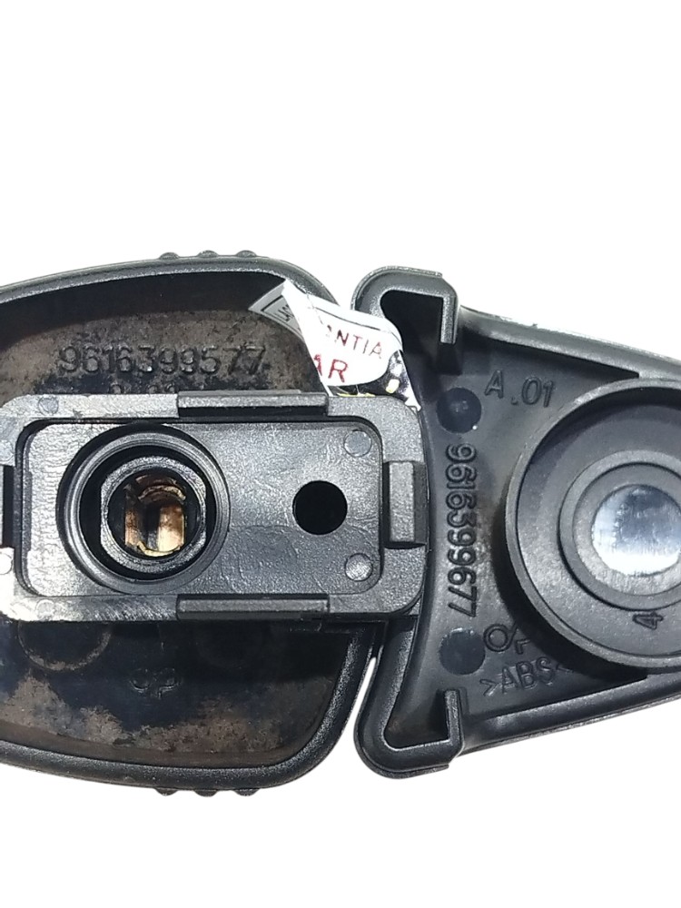 Moldura Regulagem Cinto Peugeot 206 207 2000 a 14 4