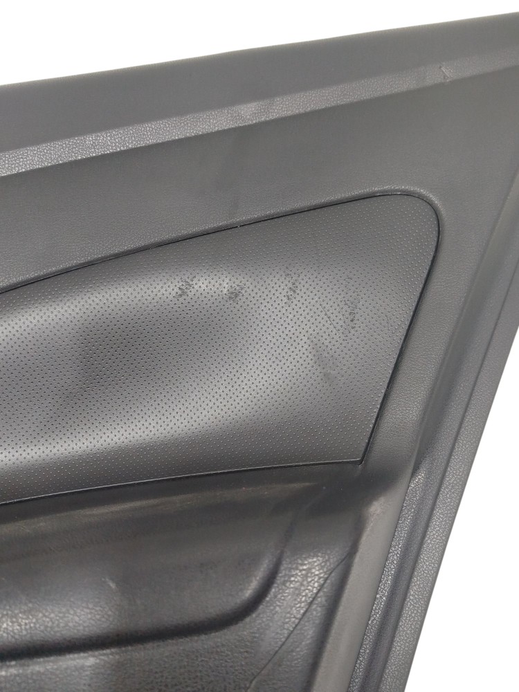 Forro Porta Tras Dir Nissan Versa V Drive 2020 829229ke1a 2