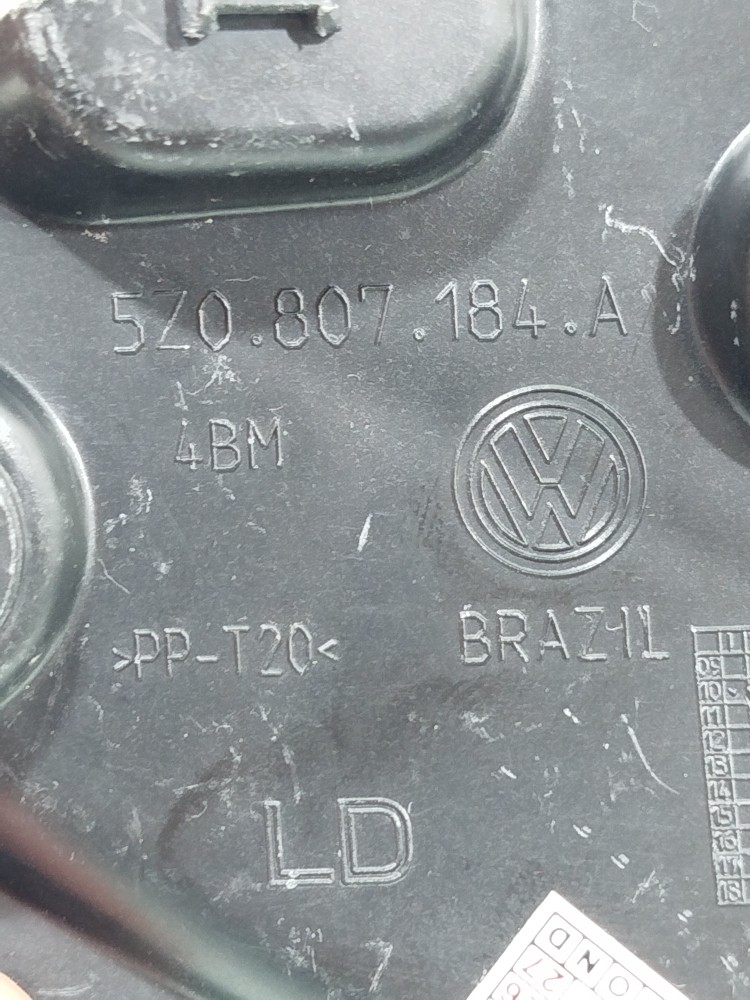 Suporte Guia Parachoque Diant Direito Vw Fox 2010 A 2014 4