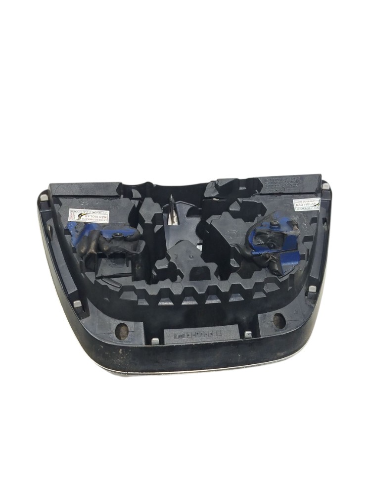 Emblema Grade Radiador Peugeot 207 2008 A 2014 Detalhe 4