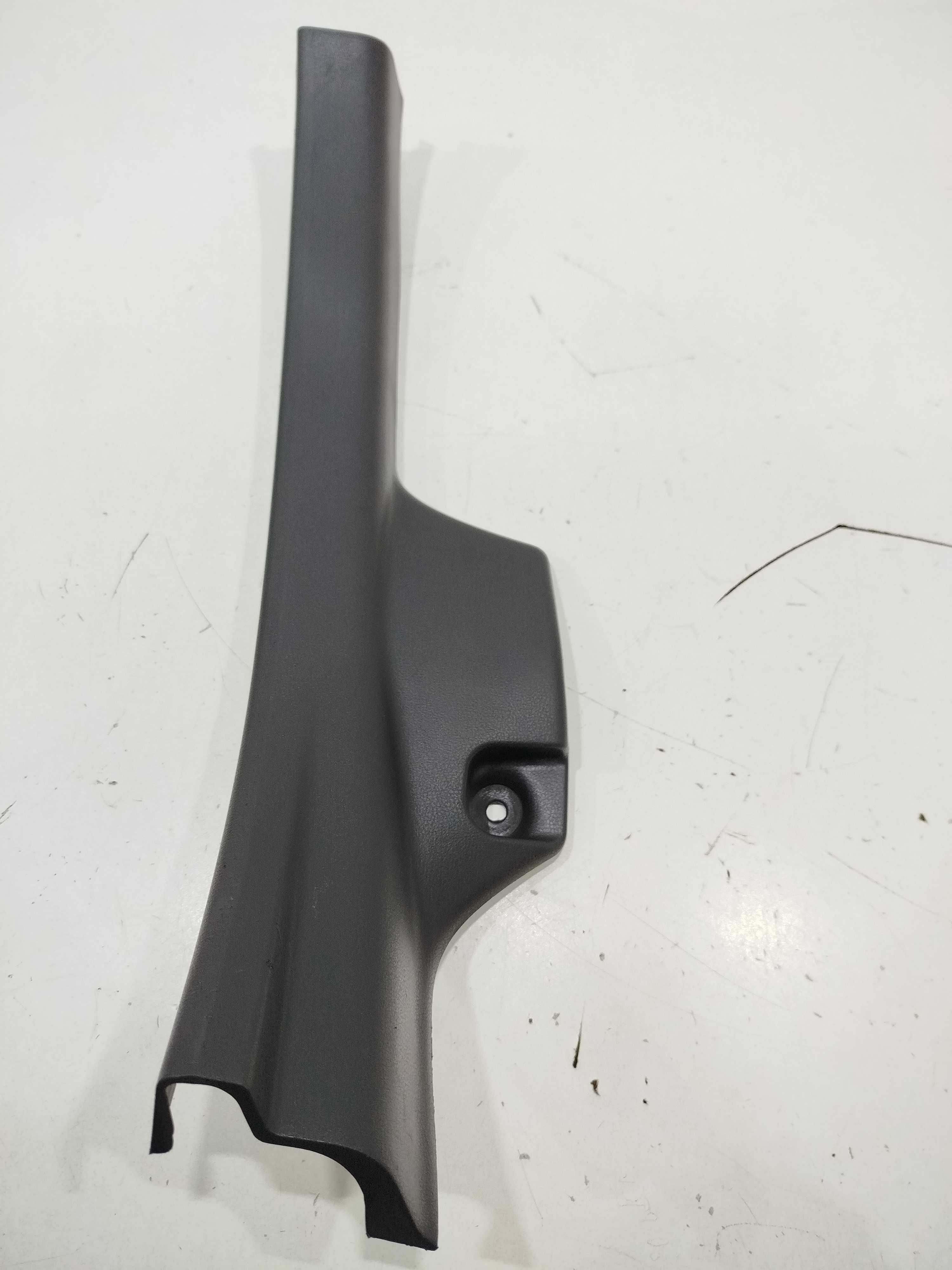 Soleira Interna Traseira Esquerda Nissan Versa 2020 5