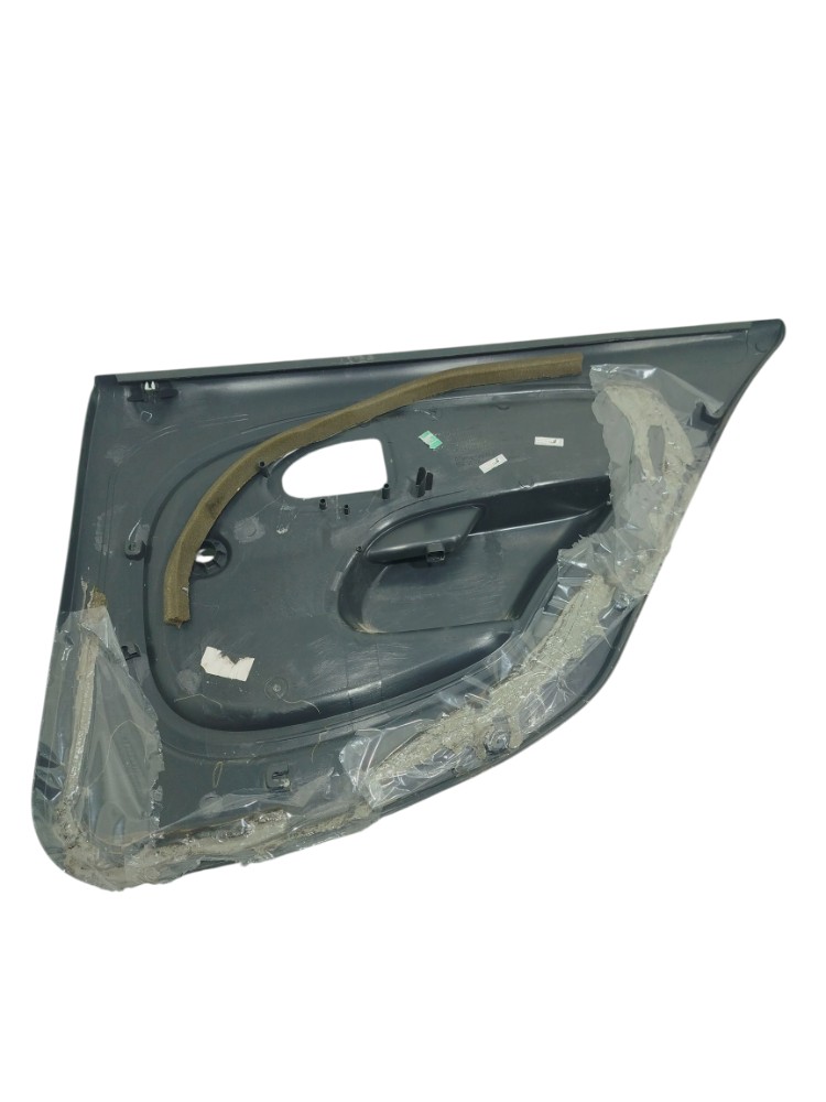 Forro Porta Tras Esq Renault Clio 2015 829a10677r 9