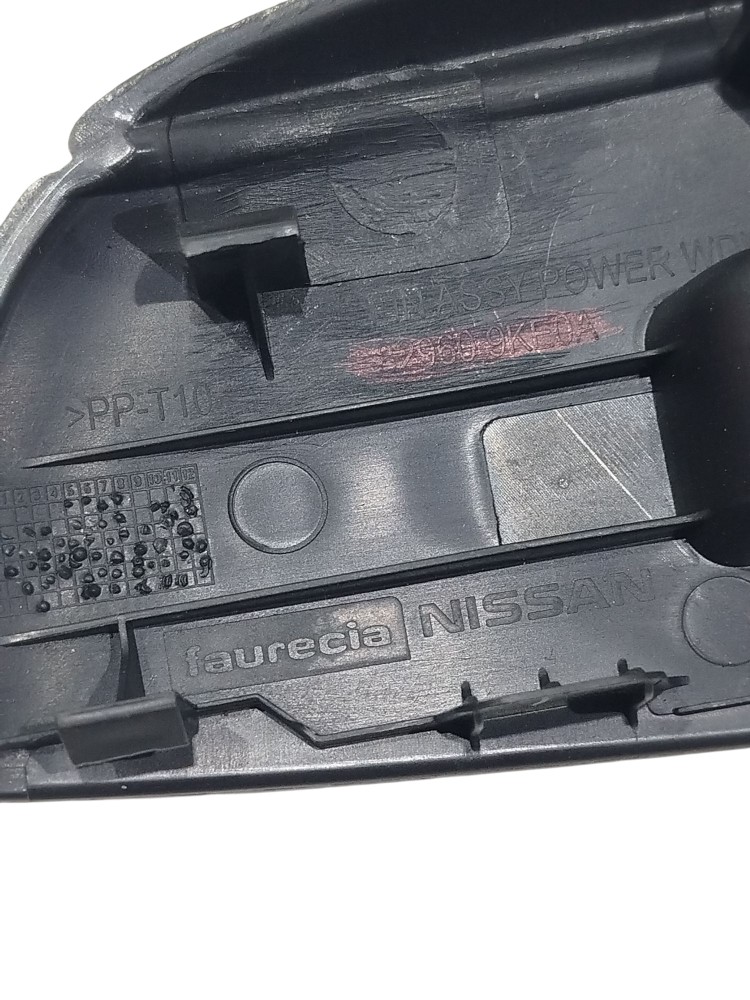 Moldura Vidro Elétrico Tras Direito Versa V Drive 2020/21 7