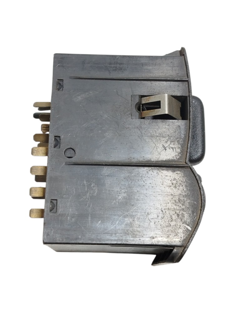 Botão Comando Farol Milha Gm Astra Zafira 99/2010 09138348 5