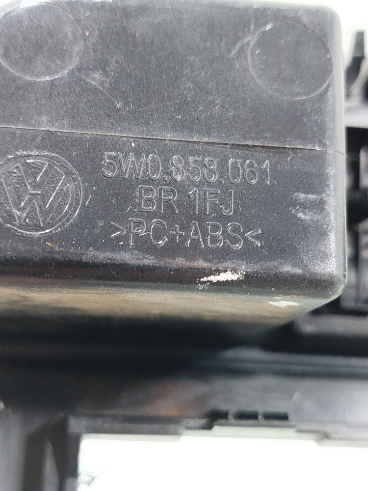 Moldura Central Painel G4 Rádio P Vw Gol Saveiro 2008 A 2012 Preta 6