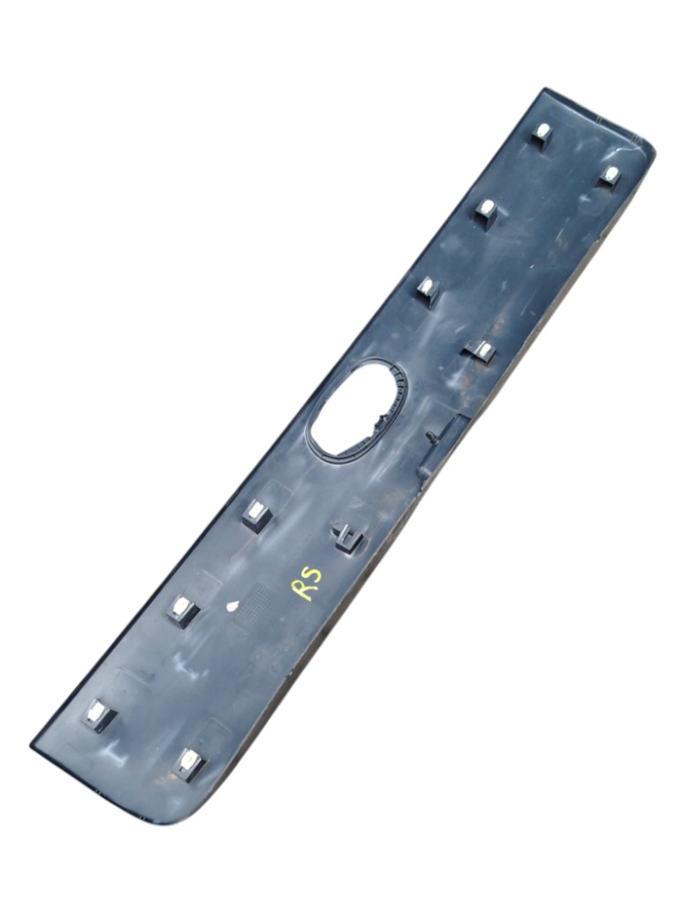 Moldura Externa Tampa Porta Malas Renault Kangoo 2001 5