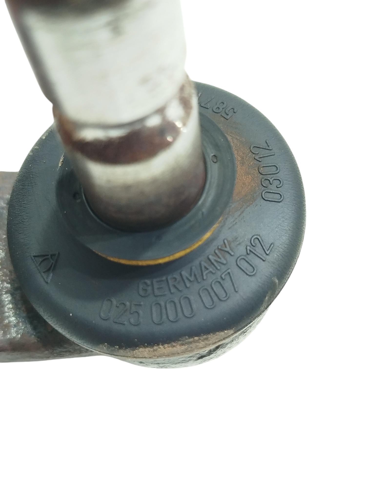 Pivô inferior lado direito gm montana 2013 3