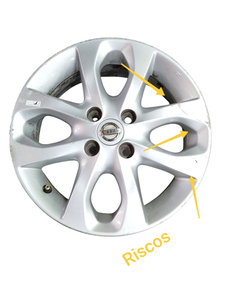 Roda Liga Leve 15 Nissan March 1.0 2017 Detalhe Riscos Prata 2