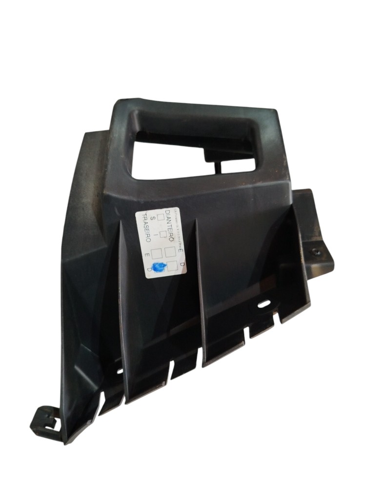 Guia Para-choque Tras Direito C4 Picasso Glx 2.0 16v 2012 3