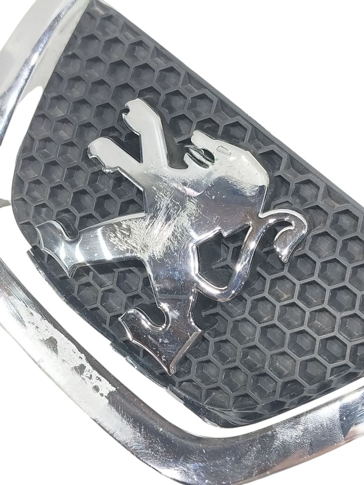 Emblema Grade Diant Peugeot 307 9653466777 Orig Det 3