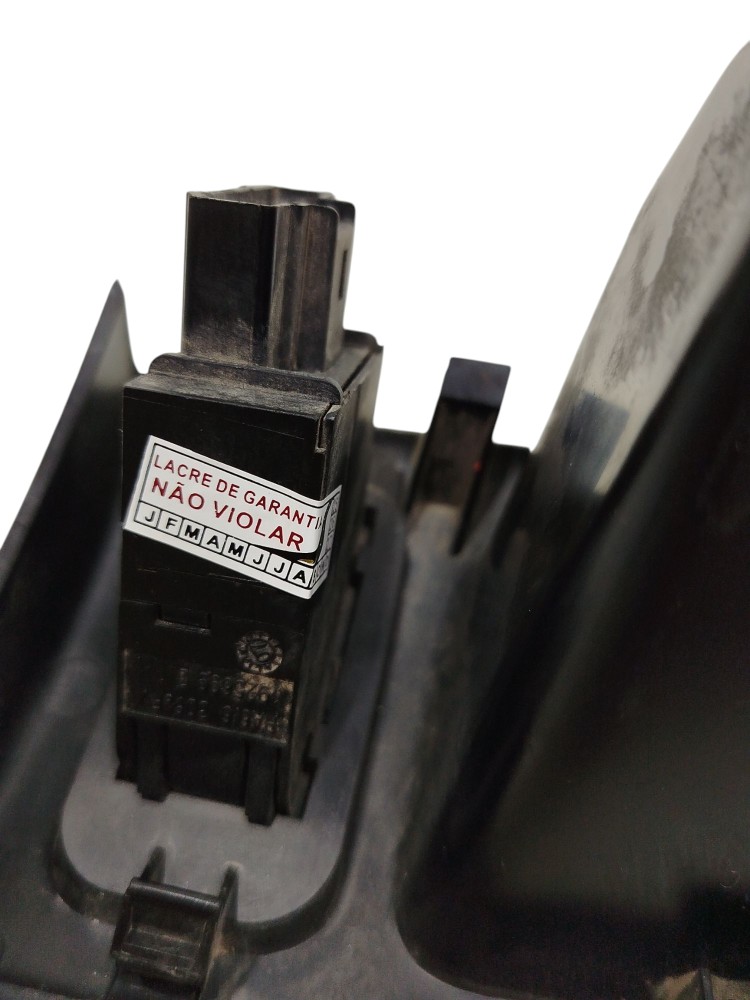 Moldura botão porta objetos farol  peugeot 206 2004 1