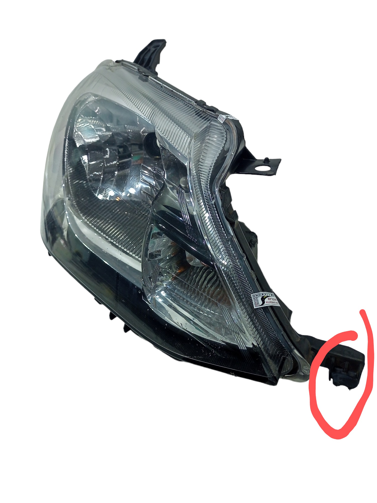 Farol Dianteiro Direito Etios Hatch Platinum 2017 Detalhe Direito 4