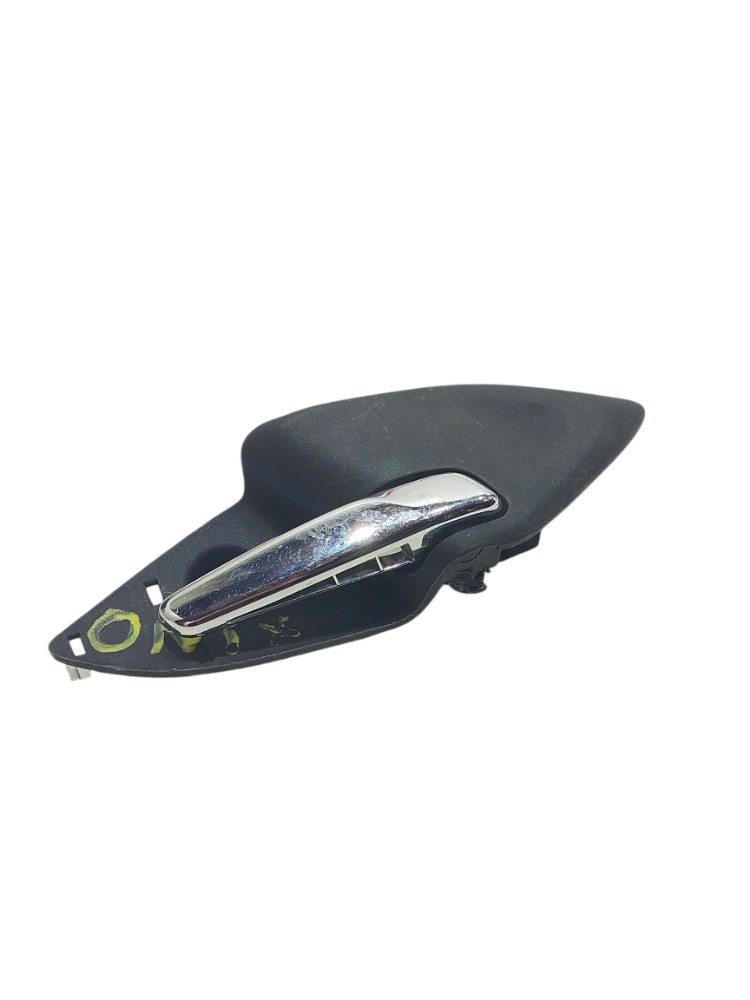 Maçaneta Interna Dianteira Direita Chevrolet Onix 2015 2