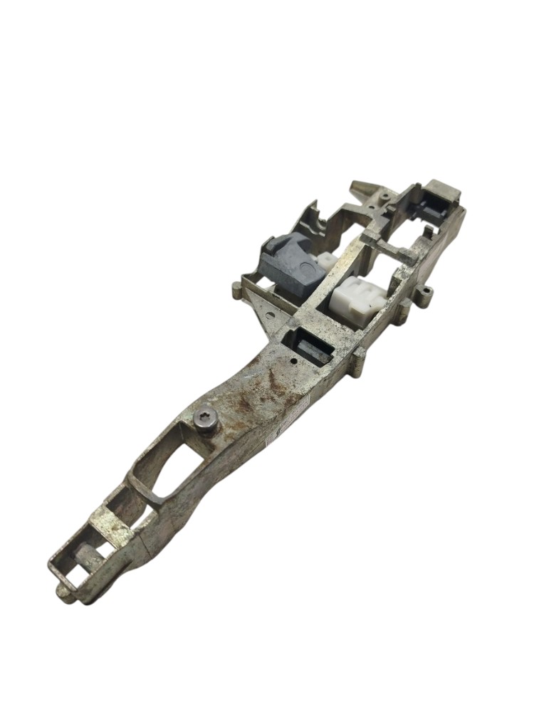 Maçaneta Externa Esquerd Peugeot 208 2011 A 15 9670932080 3