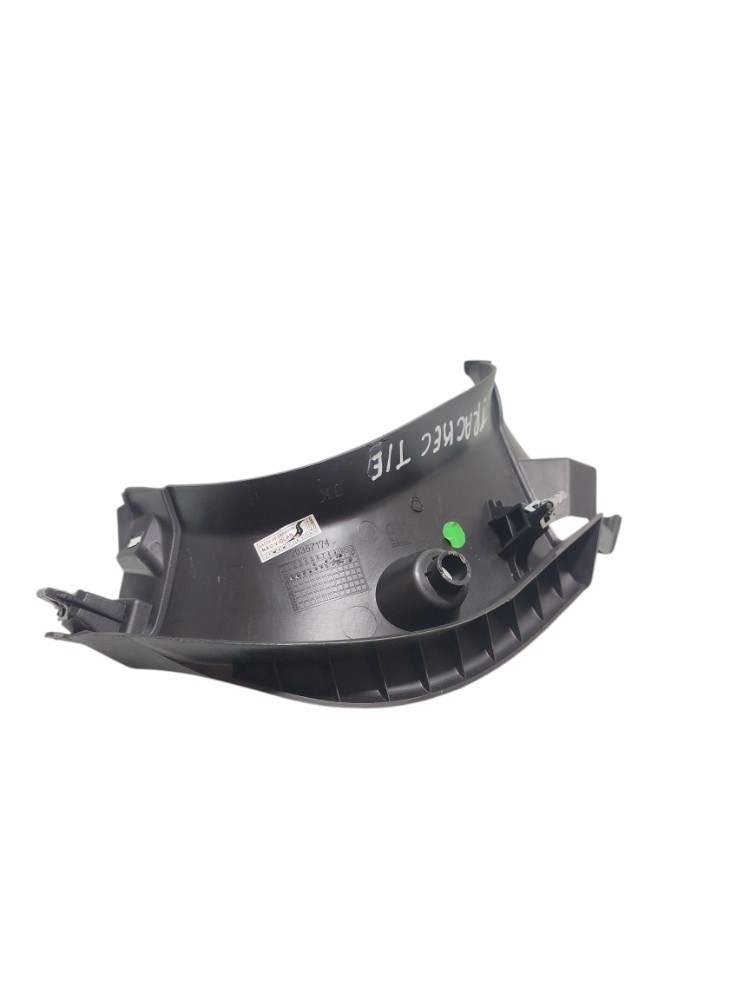 Acabamento Lateral Superior Tampa Tras Esq Gm Tracker 2023 Preto 7