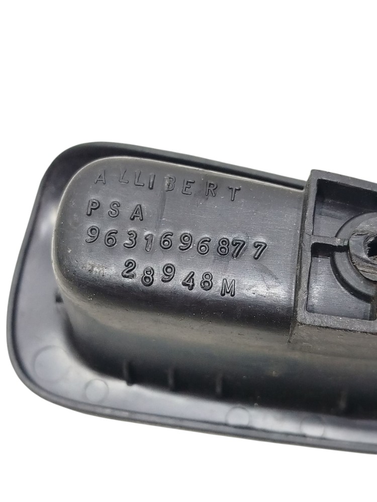 Puxador Porta Moldura Tras Esq  Peugeot 206 2007 3