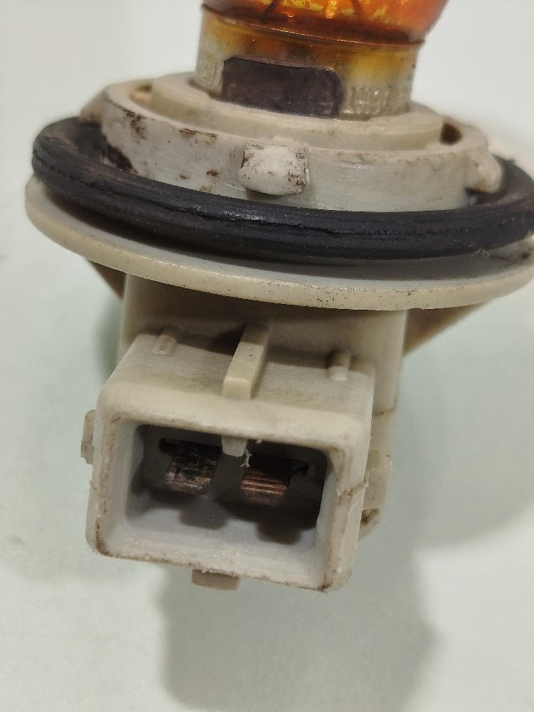 Soquete Pisca Amarelo Gm Celta 2007 Bege 4