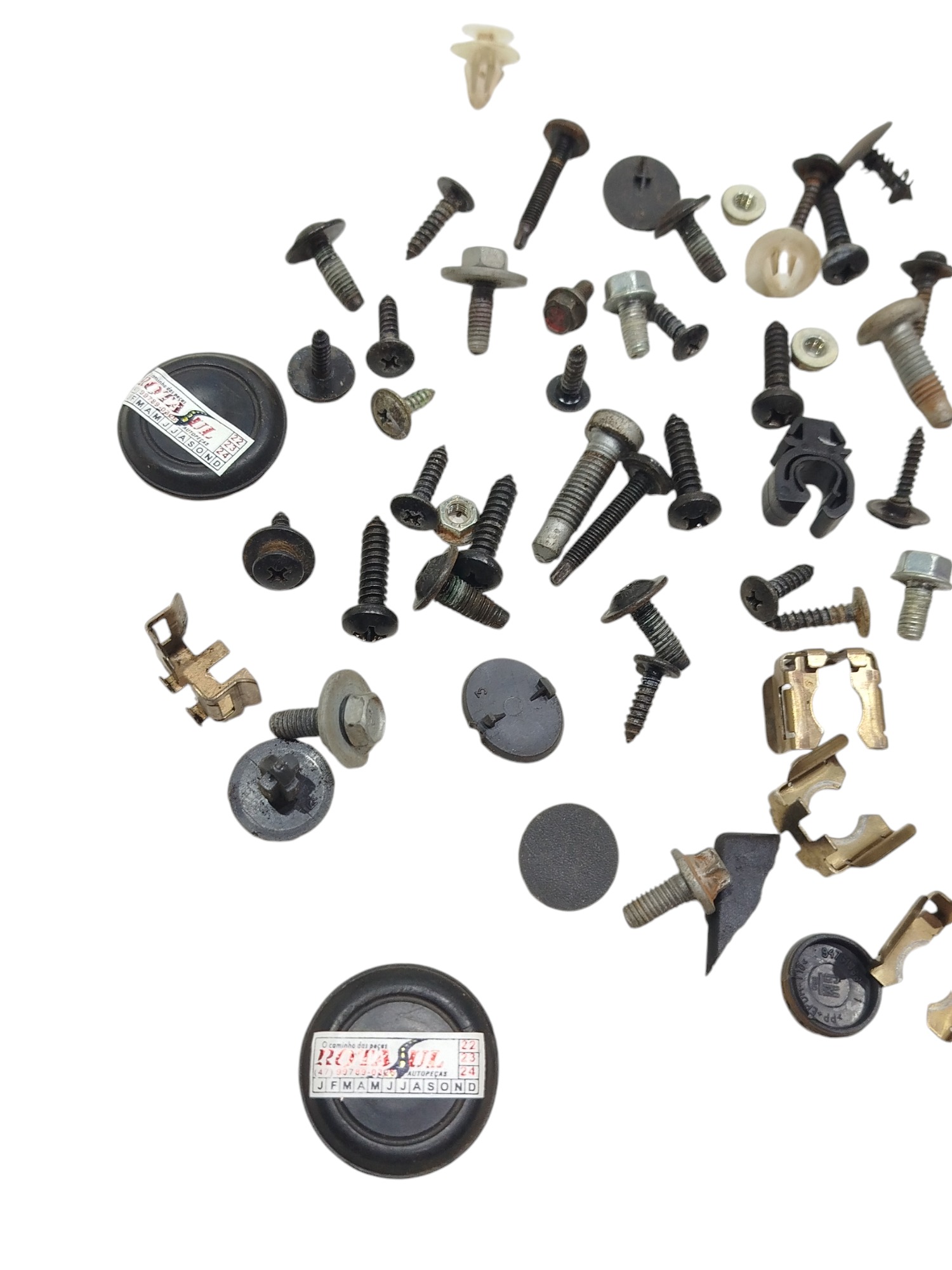 Parafusos diversos gm montana agile 2013 3