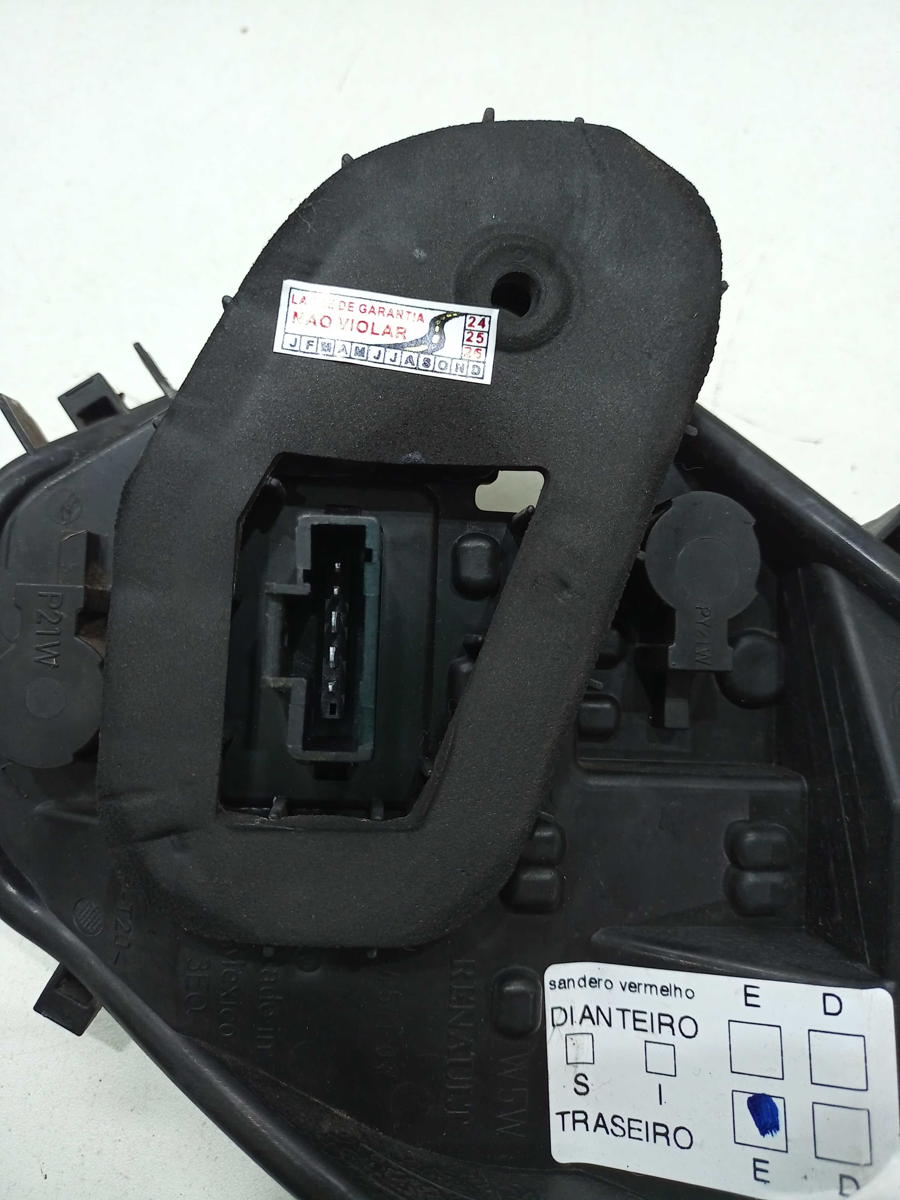 Circuito Lanterna Esquerda Renault Sandero 2016 4