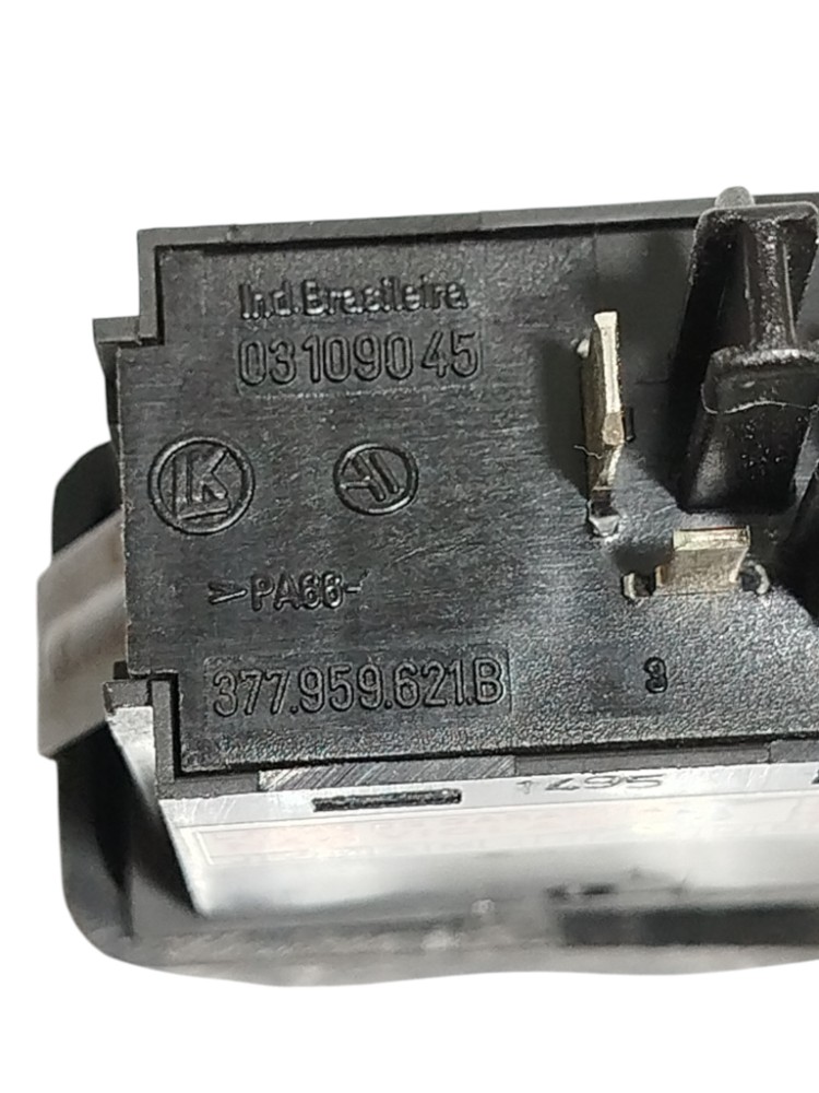 Botão Desembaçador Vidr Volkswagen Gol 1995 377959621 2