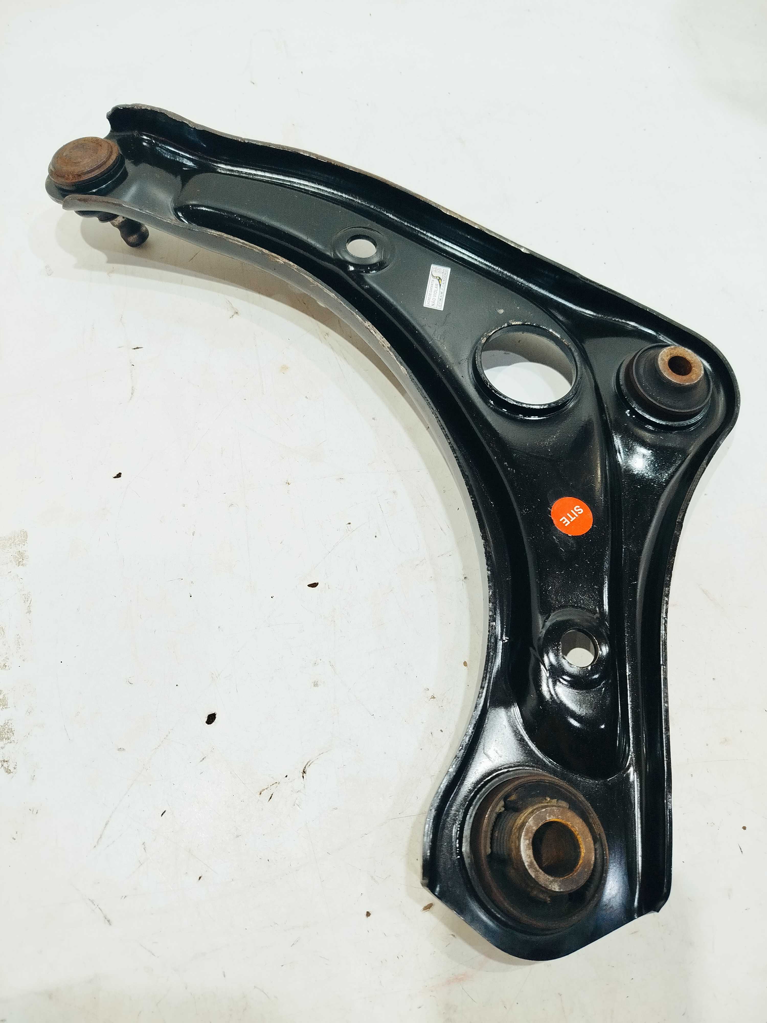 Bandeja Balança Dianteira Direita Nissan Versa V Drive 2020 4