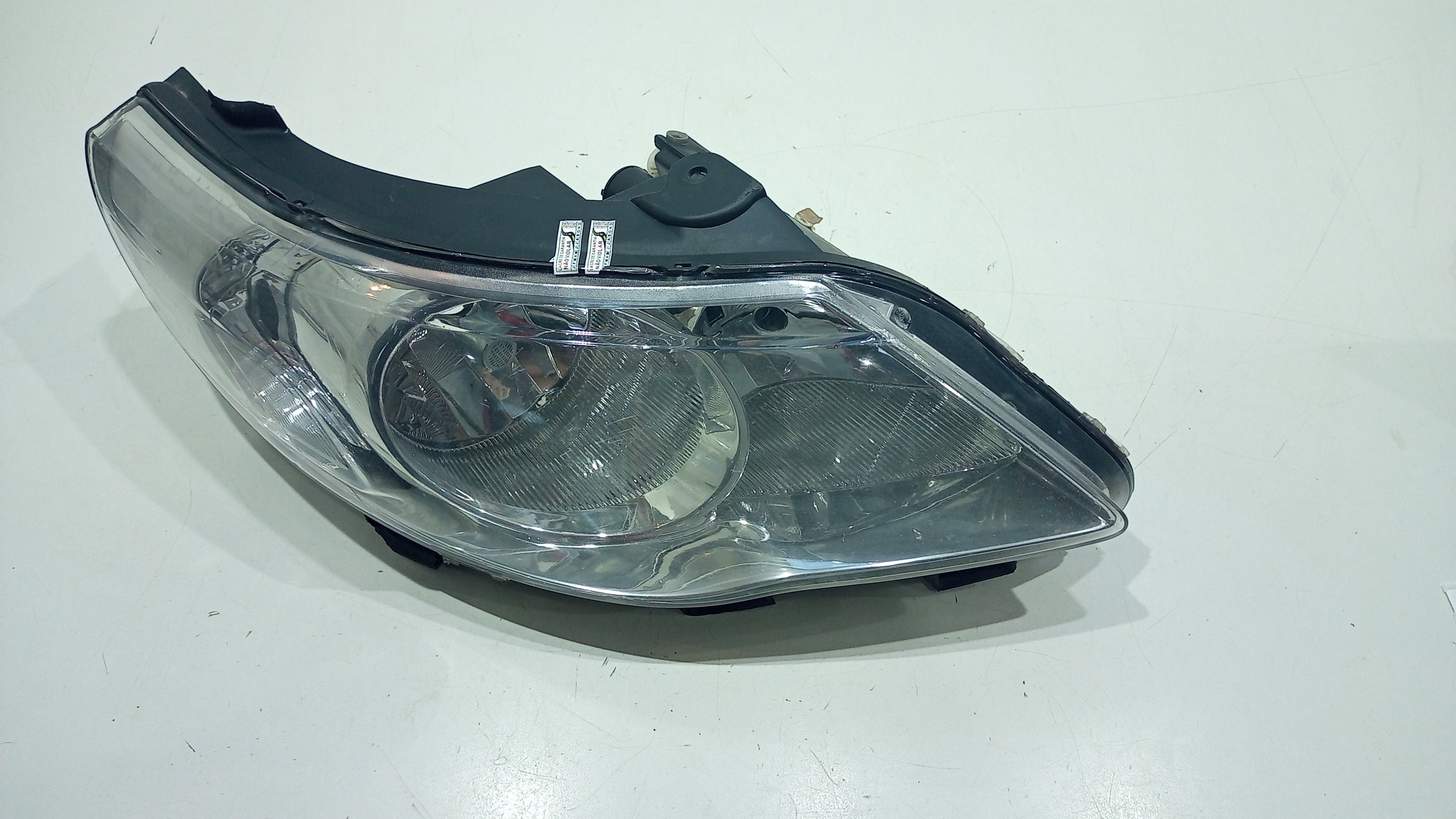 Farol Dianteiro Direit Vw Voyage 1.6 2012 1