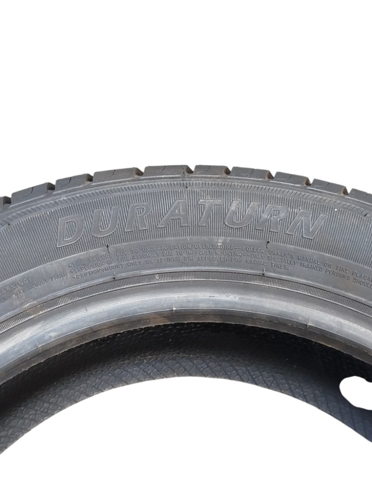 Pneu Aro 17 Duratarn Mozzo 215/55r17 94v 2