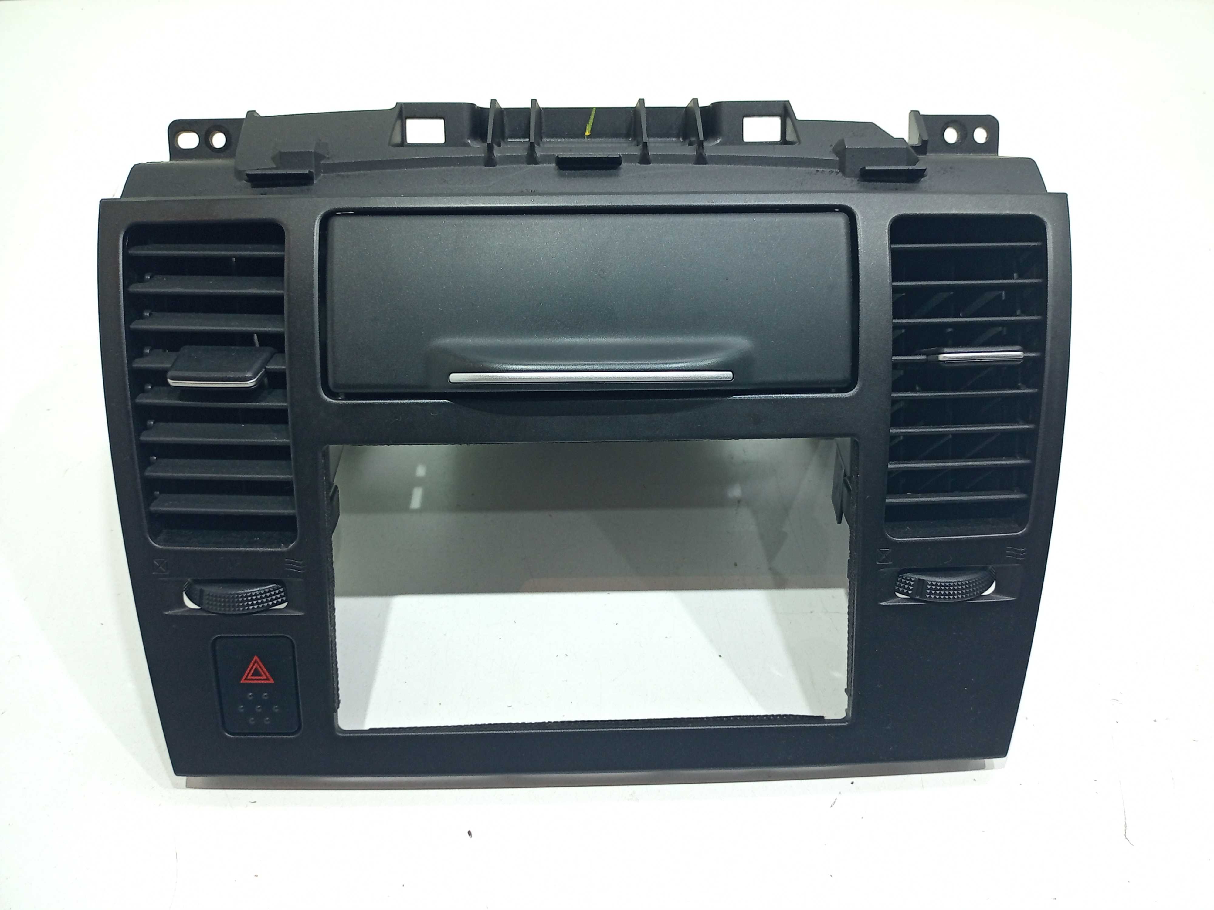 Moldura Painel Central C/difusor Nissan Tiida 2013 1