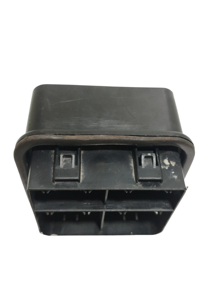 Difusor Ar Carroceria Traseiro Fiat Siena 2002 46457210 7