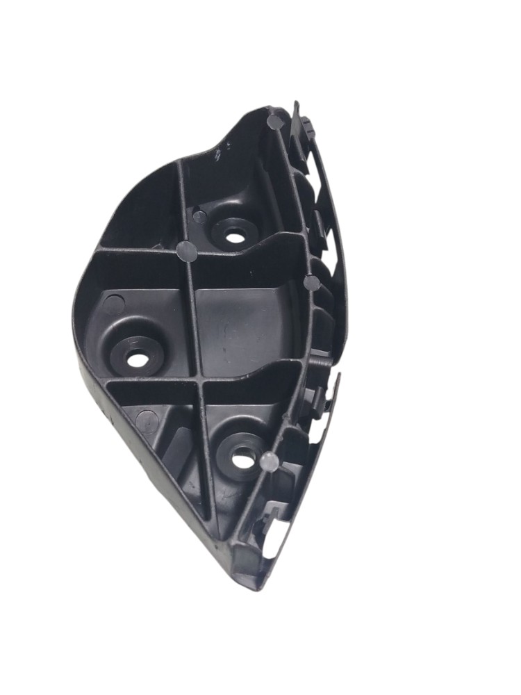 Suporte Guia Parachoque Dianteiro Direito Fox 2010 A 2014 F 4