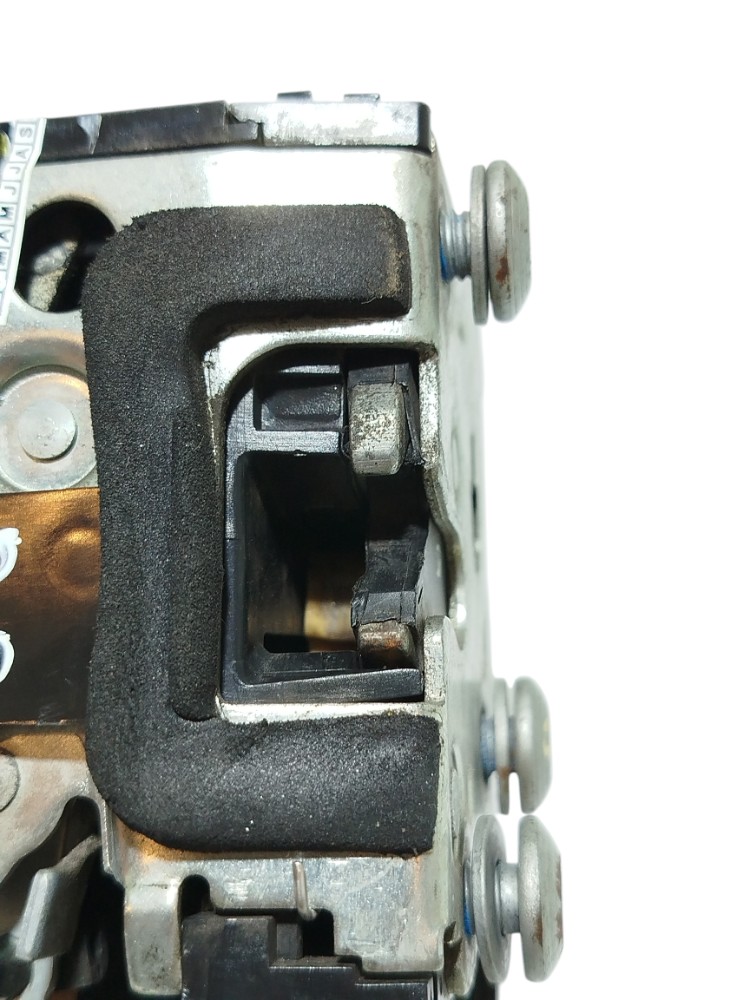 Fechadura porta dianteira direita Fiat Palio 4 portas 2000 3