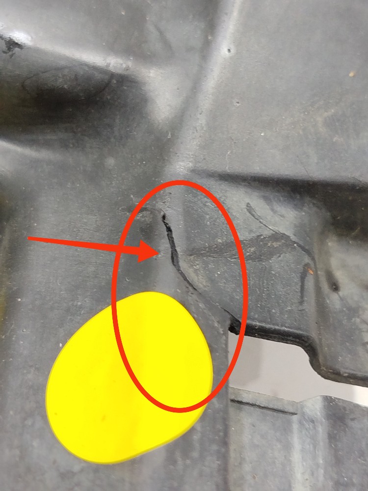 Defletor Lateral Esquerdo Duster 4×4 2.0 16v 2015 638310484r 2