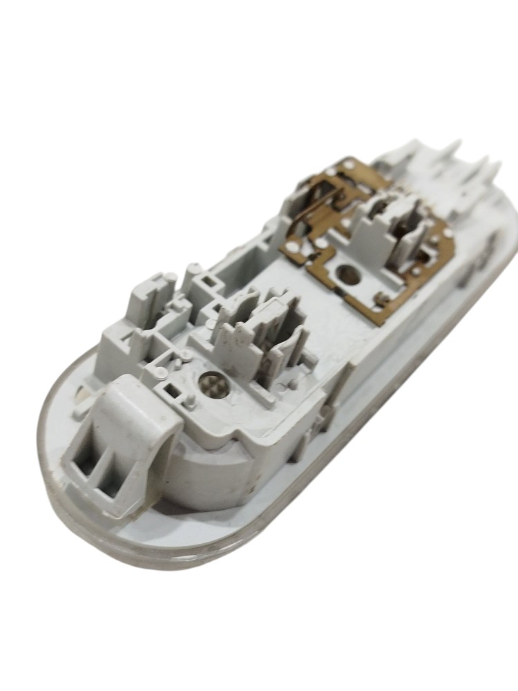 Luz Teto Dianteiro Nissan Versa 2012 6