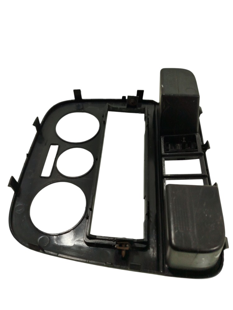 Moldura Central Painel G4 Rádio P Vw Gol Saveiro 2008 A 2012 Preta 3