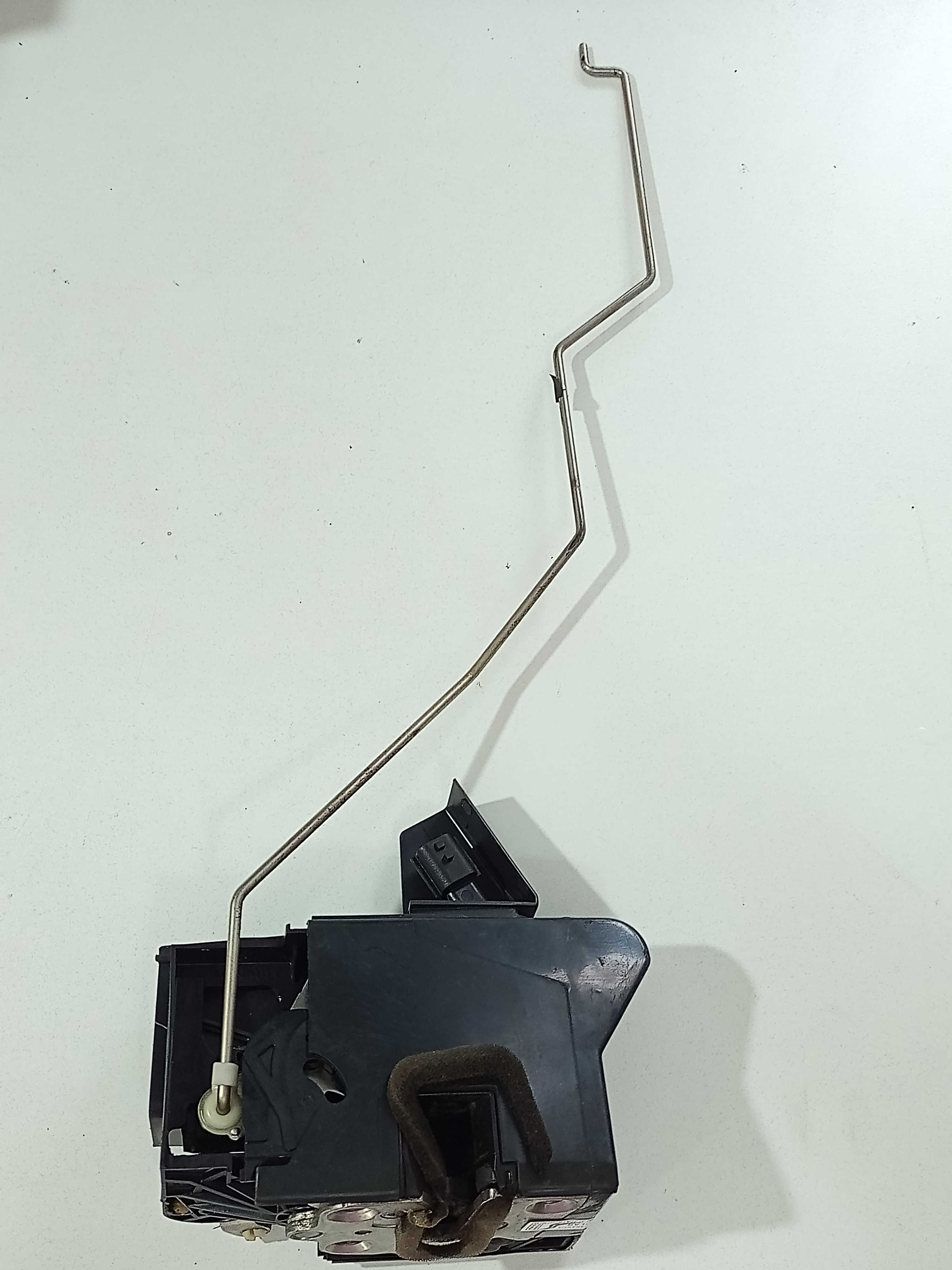 Fechadura Porta Dianteira Direita Sandero 2016 3