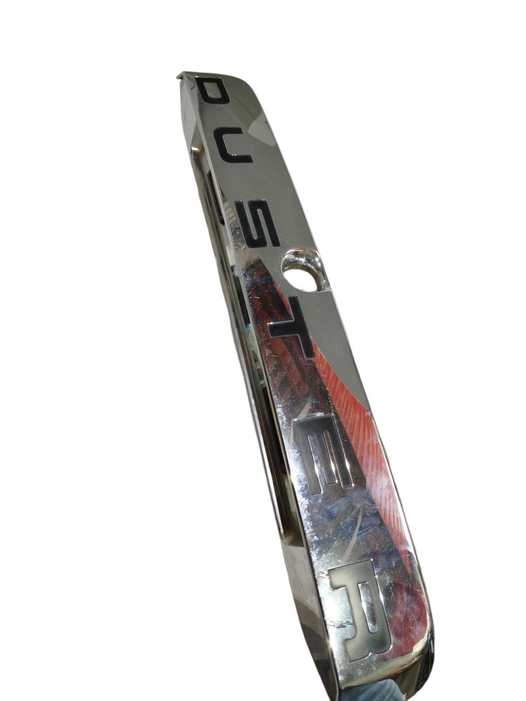 Aplique Tampa Cromado Moldura Friso Tras Duster 2.0 2015 2
