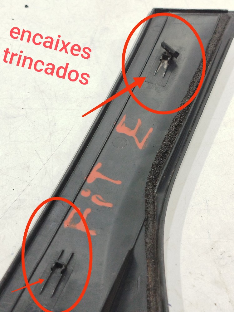 Moldura Coluna Traseira Esquerda Ext Honda Fit 2015 Detalhes 1