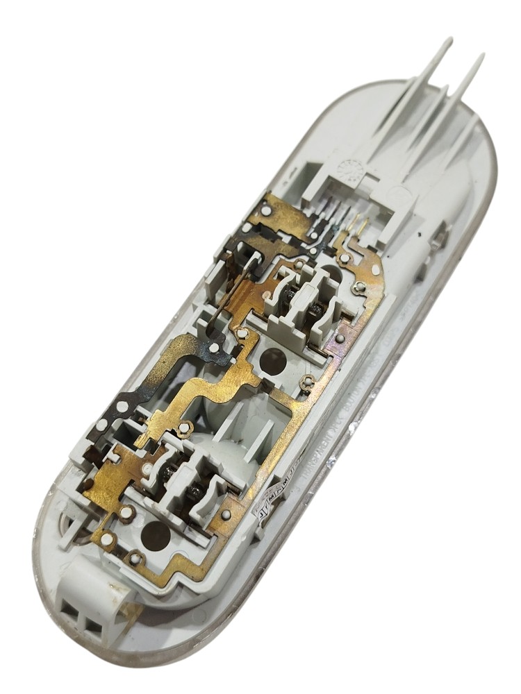 Luz Lanterna Teto Cortesia Interna Duster 2015 8200078231 3