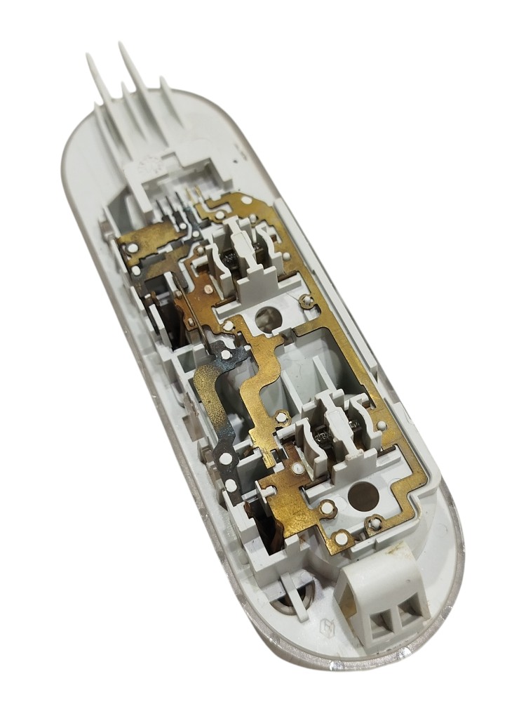 Luz Lanterna Teto Cortesia Interna Duster 2015 8200078231 4