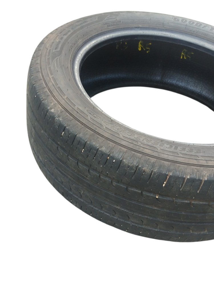 Godyear Pneu Aro 17 215/55r17 A 6